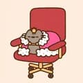 Pusheen Queen